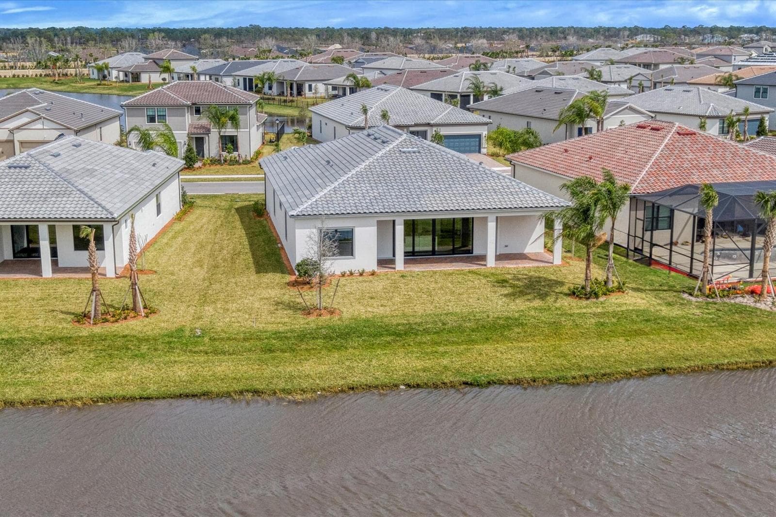 818 SE Courances Drive, Port St. Lucie, FL 34984 photo 4