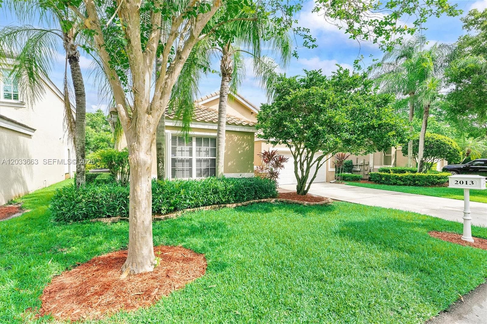 2013 Island Cir, Weston, FL 33326 photo 2