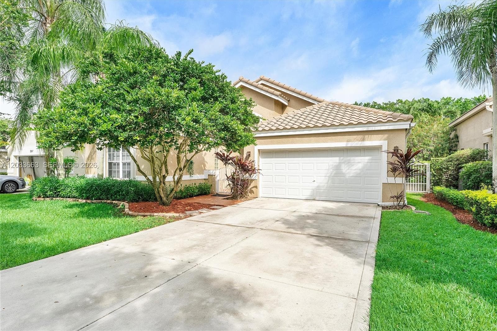 2013 Island Cir, Weston, FL 33326 photo 3