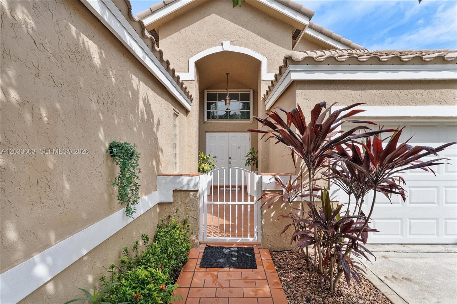 2013 Island Cir, Weston, FL 33326 photo 5