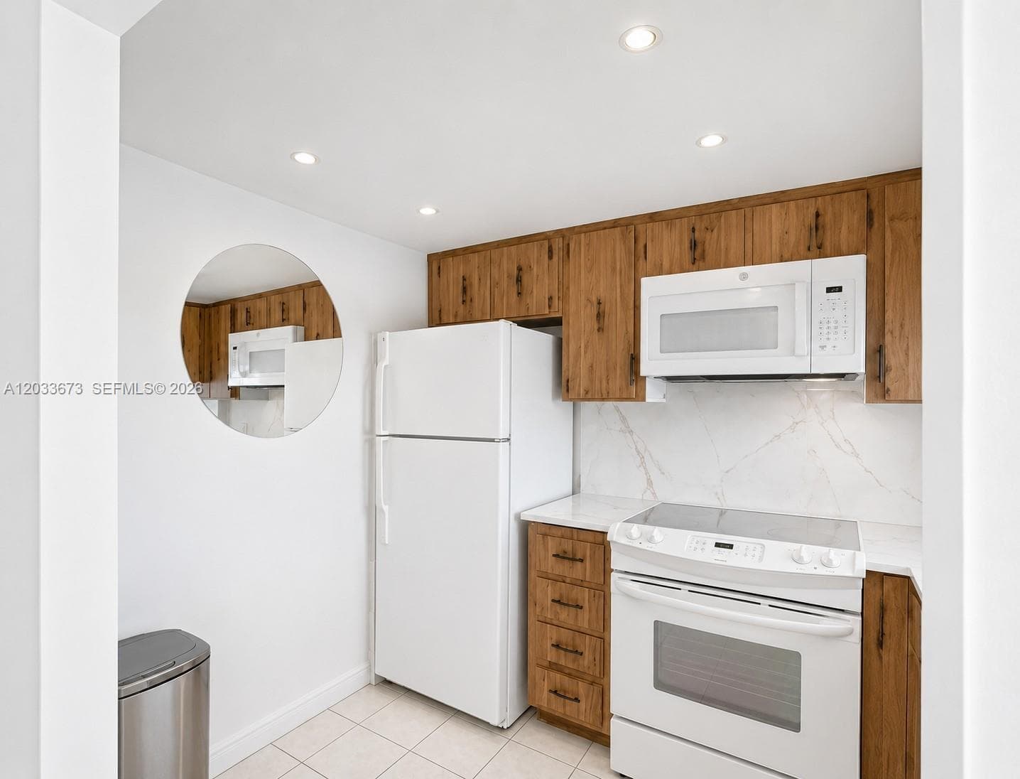 16465 NE 22nd Ave # 206, North Miami Beach, FL 33160 photo 3