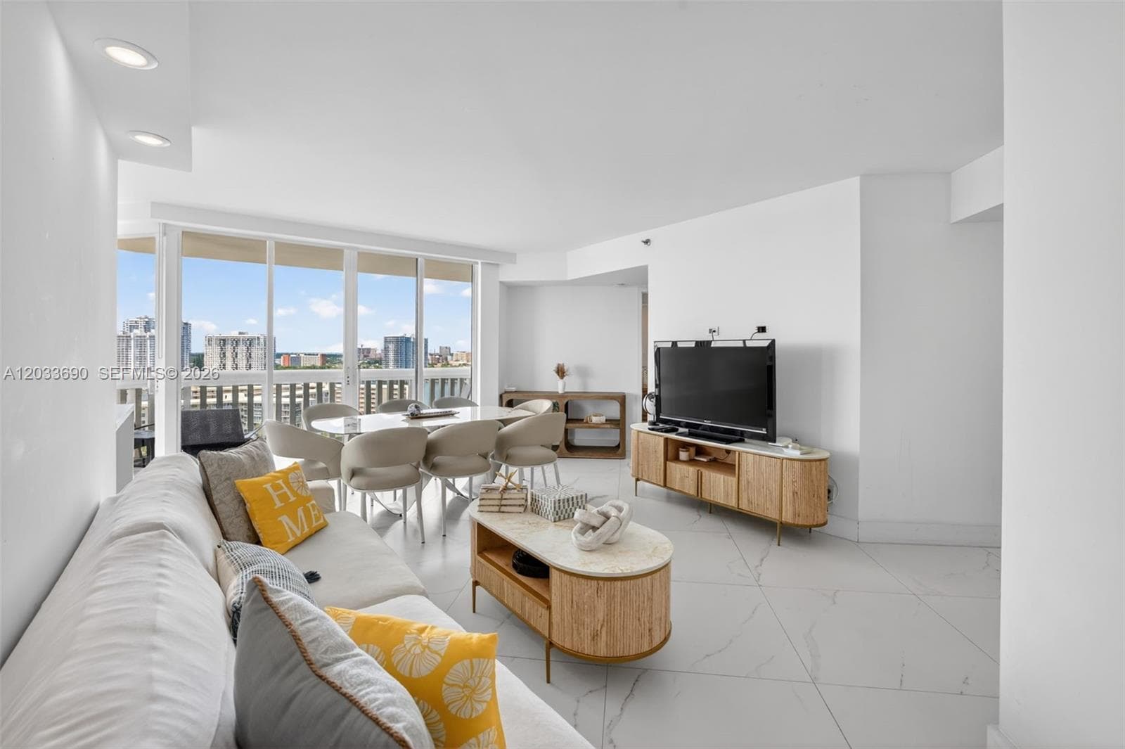 1000 Island Blvd # 1410, Aventura, FL 33160 photo 2