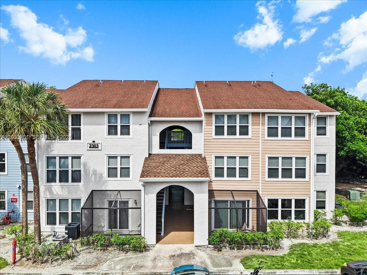 2303 N Congress Ave # 27, Boynton Beach, FL 33426 photo 2
