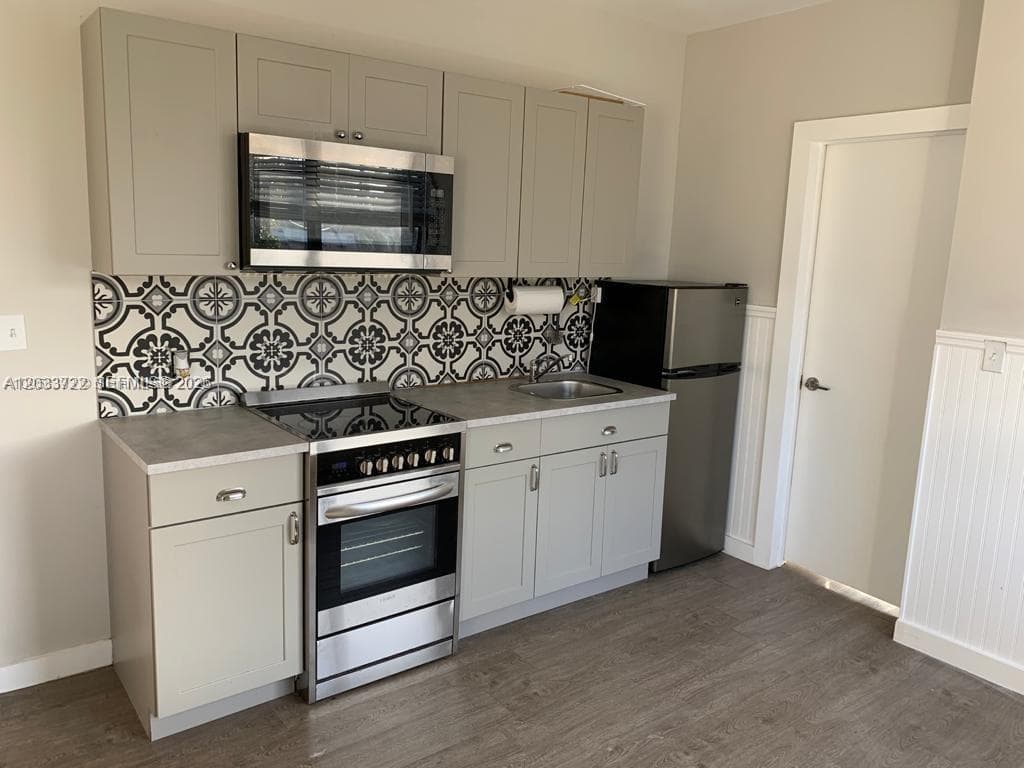 2932 NW 16th Ave # 3A, Miami, FL 33142 photo 2