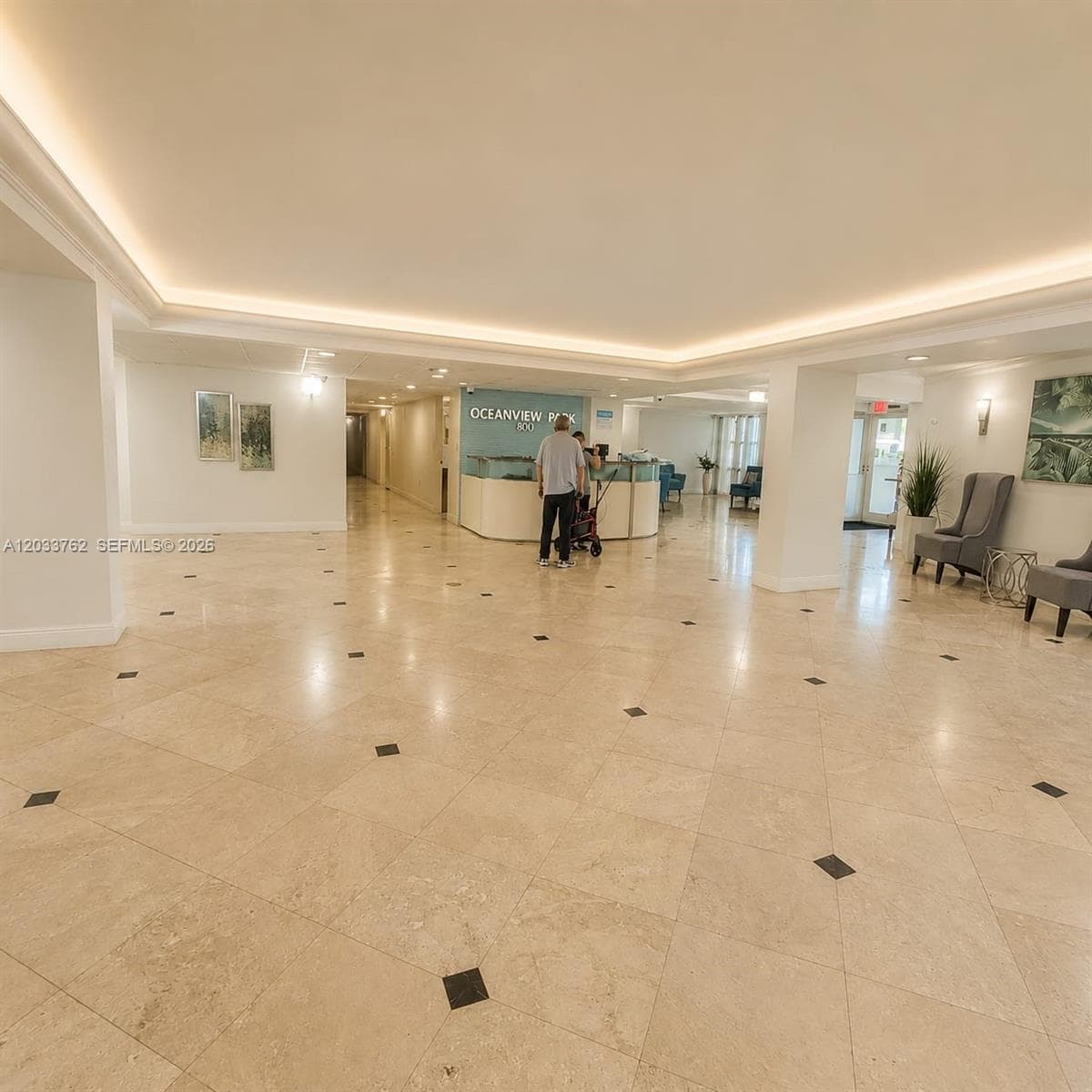 800 Parkview Dr # 512, Hallandale Beach, FL 33009 photo 2