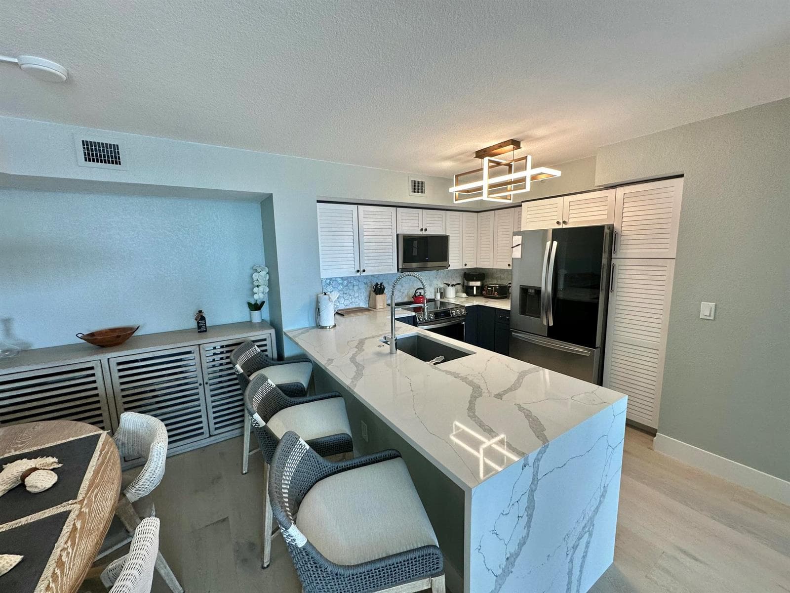 167 Yacht Club Way # 204, Hypoluxo, FL 33462 photo 3