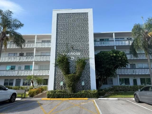 2026 Oakridge D, Deerfield Beach, FL 33442 photo 3
