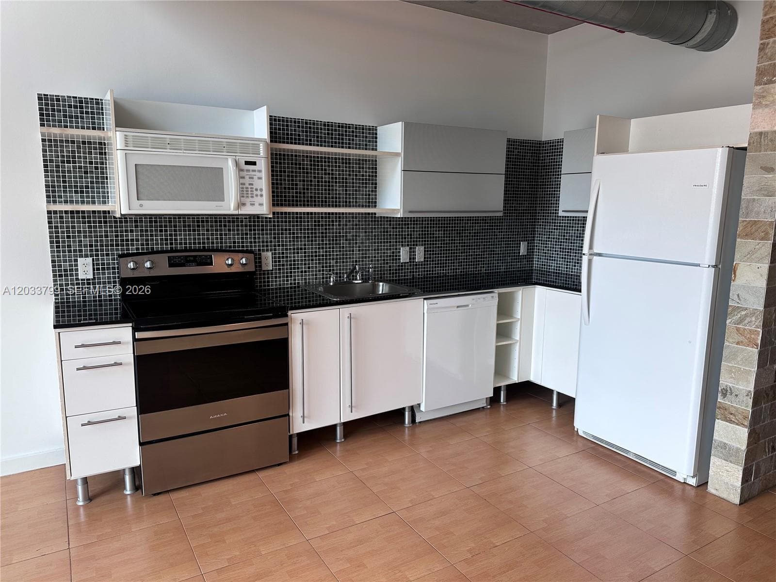 690 SW 1st Ct # 1213, Miami, FL 33130 photo 5