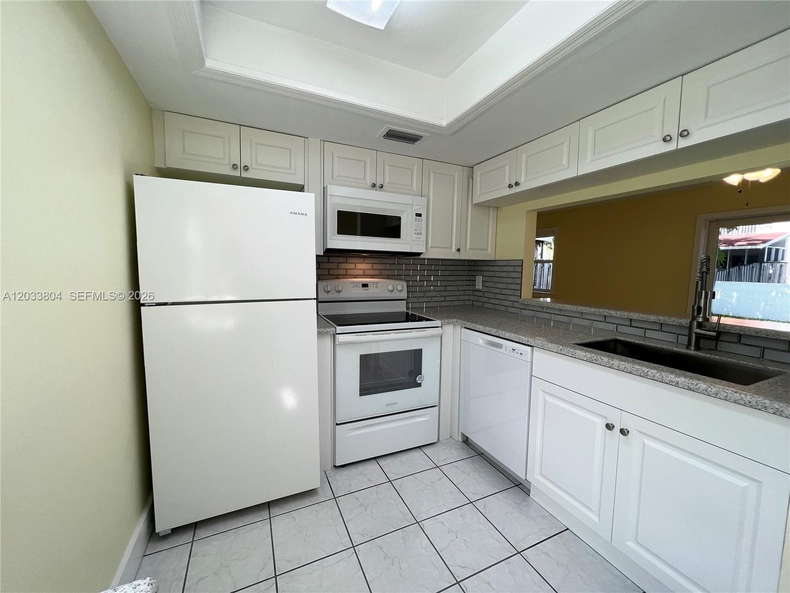 20759 SW 83rd Ave, Cutler Bay, FL 33189 photo 2