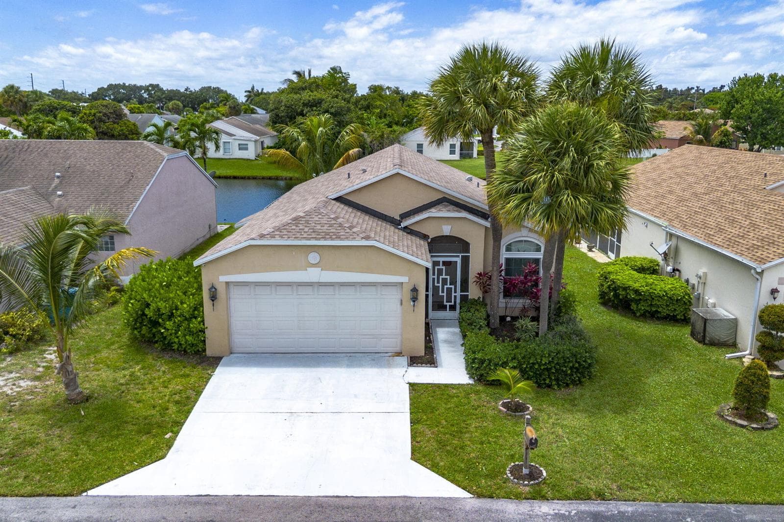72 Paxford Lane, Boynton Beach, FL 33426 photo 2