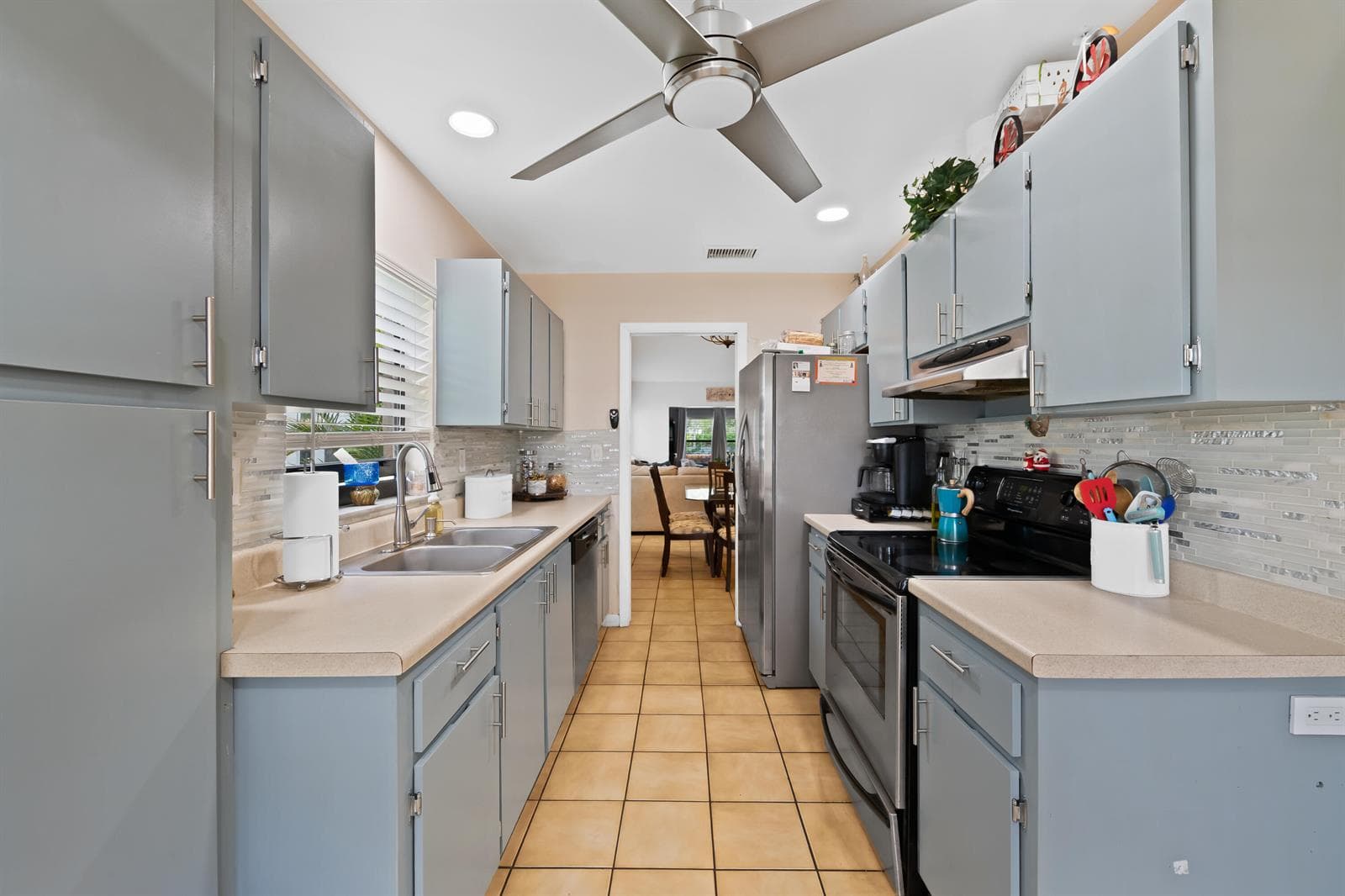 8108 NW 100th Way, Tamarac, FL 33321 photo 3