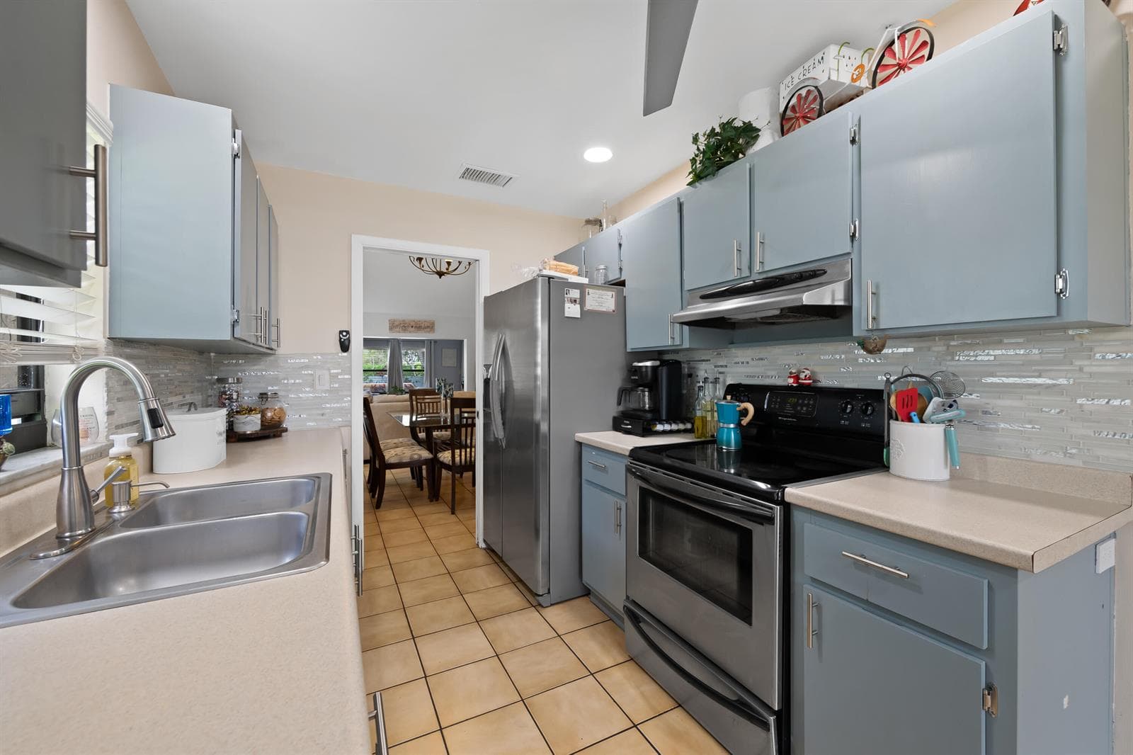 8108 NW 100th Way, Tamarac, FL 33321 photo 4