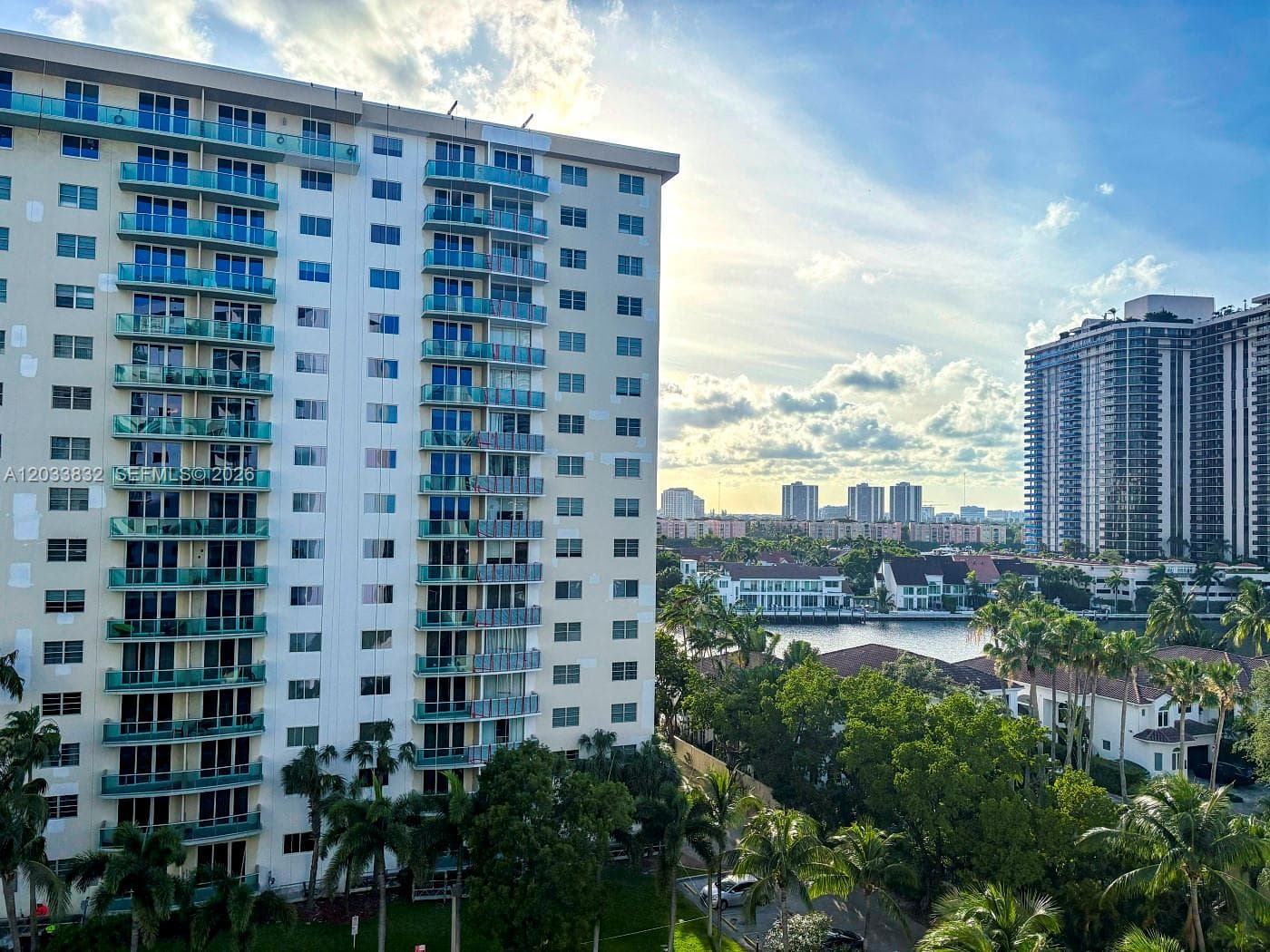 19380 Collins Ave # 827, Sunny Isles Beach, FL 33160