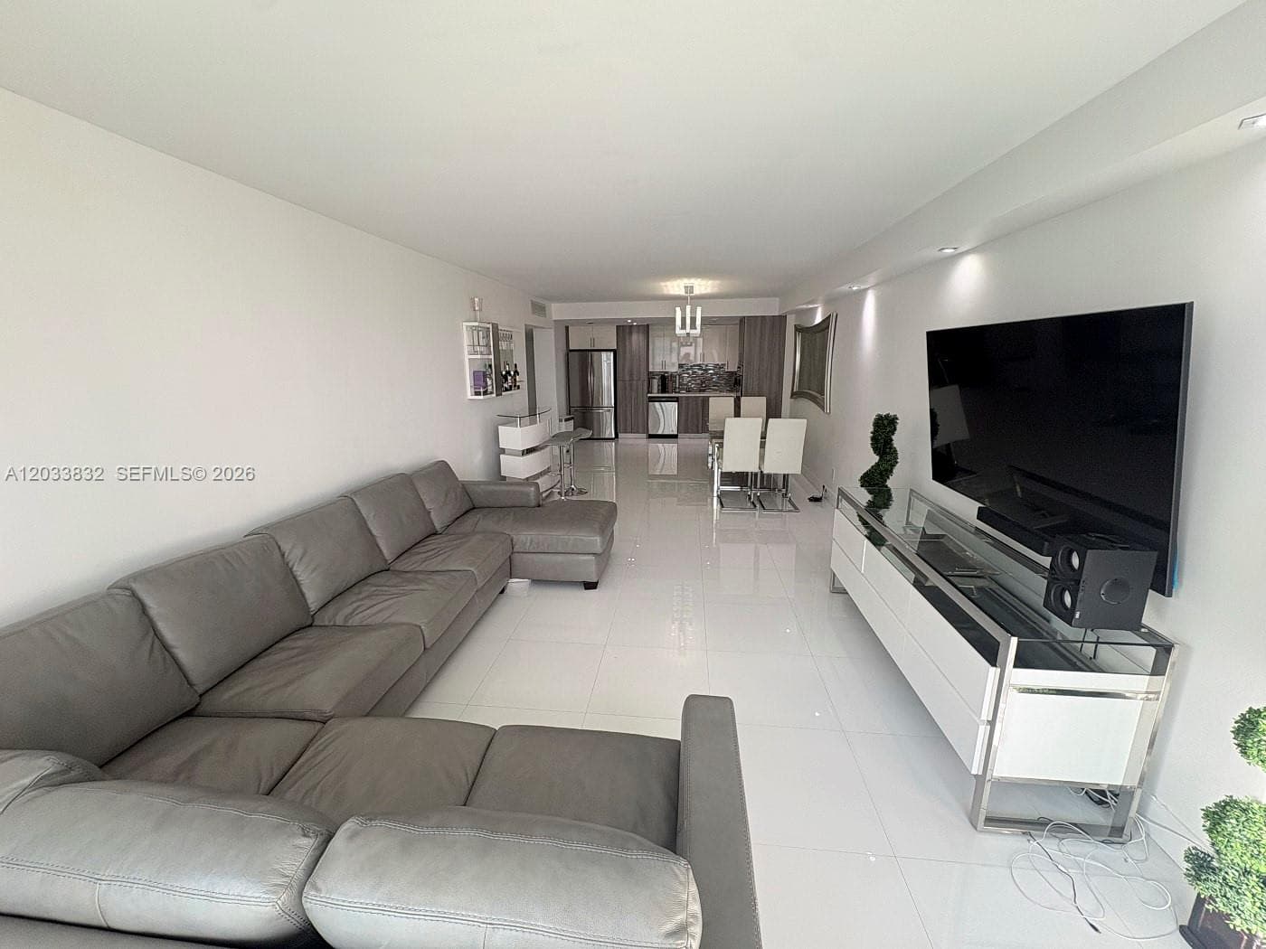 19380 Collins Ave # 827, Sunny Isles Beach, FL 33160 photo 5