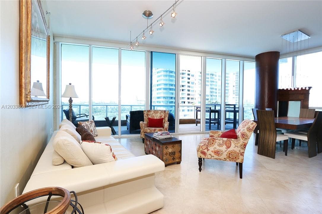 100 S Pointe Dr # 601, Miami Beach, FL 33139 photo 5