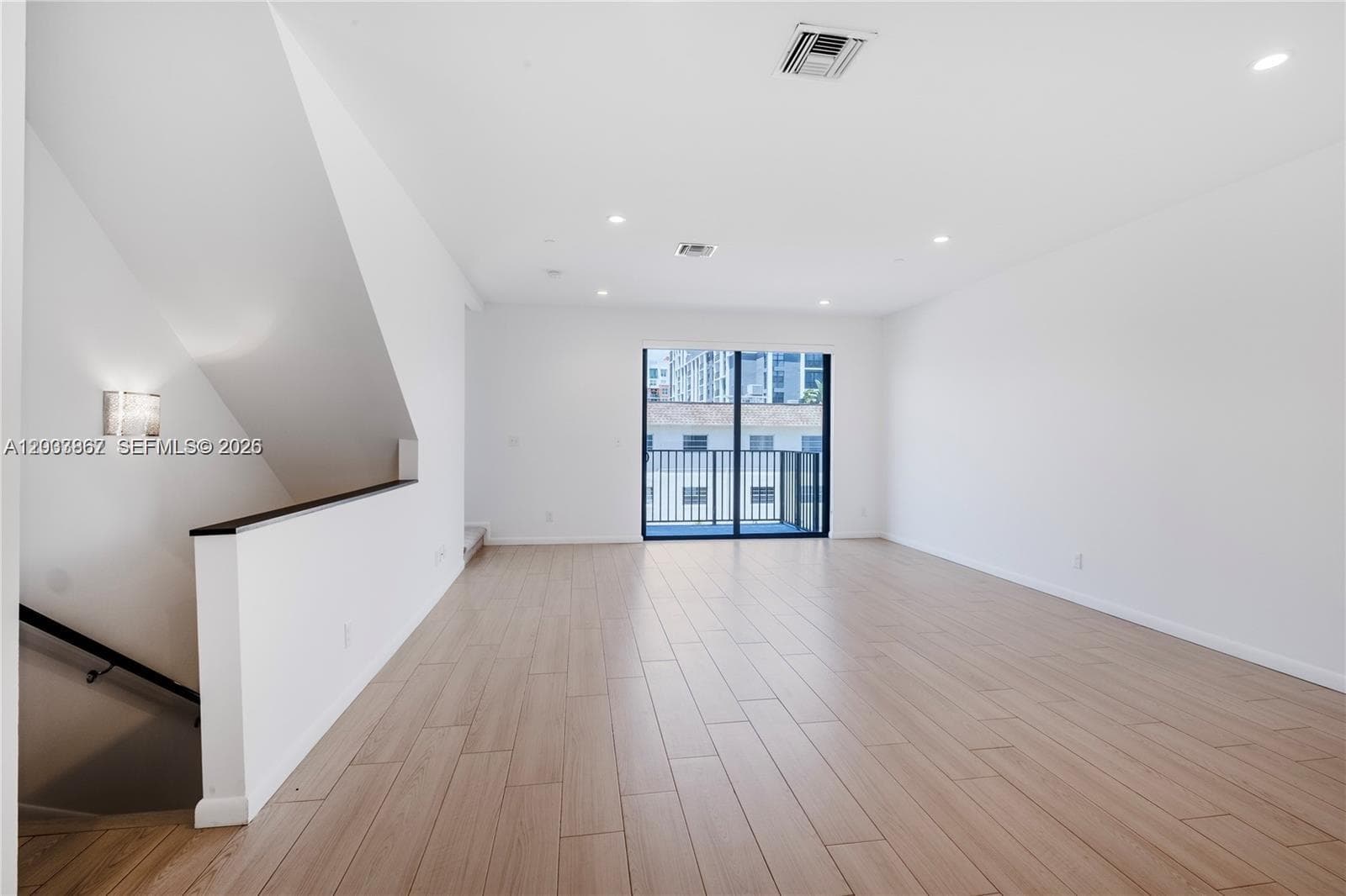 113 NE 6 St. # 46225, Fort Lauderdale, FL 33304 photo 3