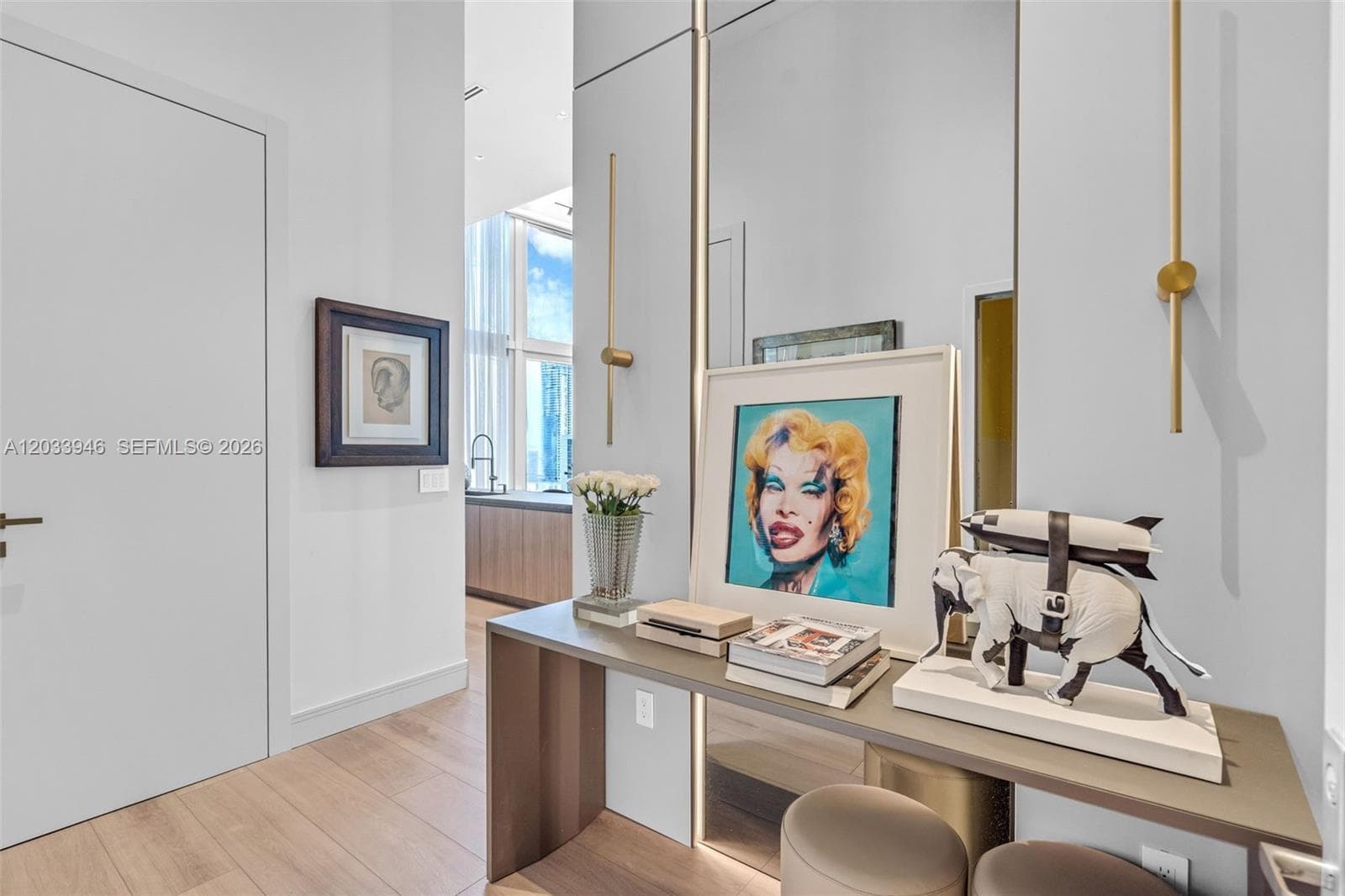 475 Brickell Ave # 2215, Miami, FL 33131 photo 2