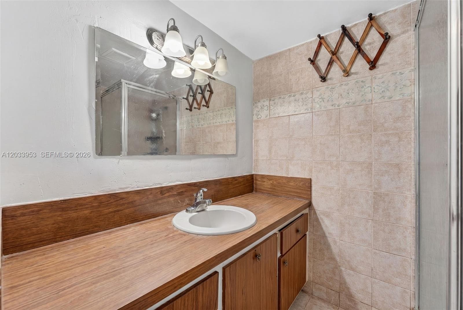 1540 NE 191st St # 145, Miami, FL 33179 photo 5