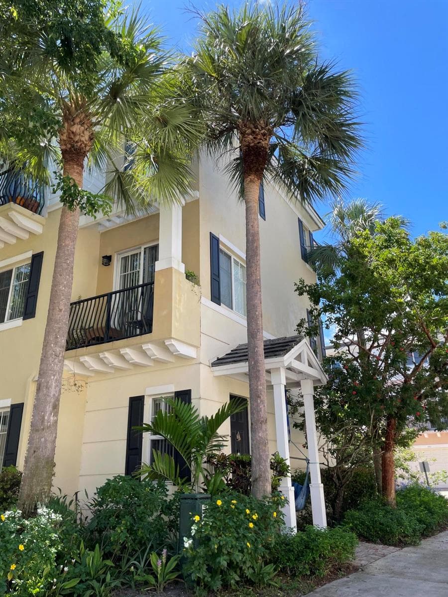 552 NW 39th Circle N, Boca Raton, FL 33431 photo 2