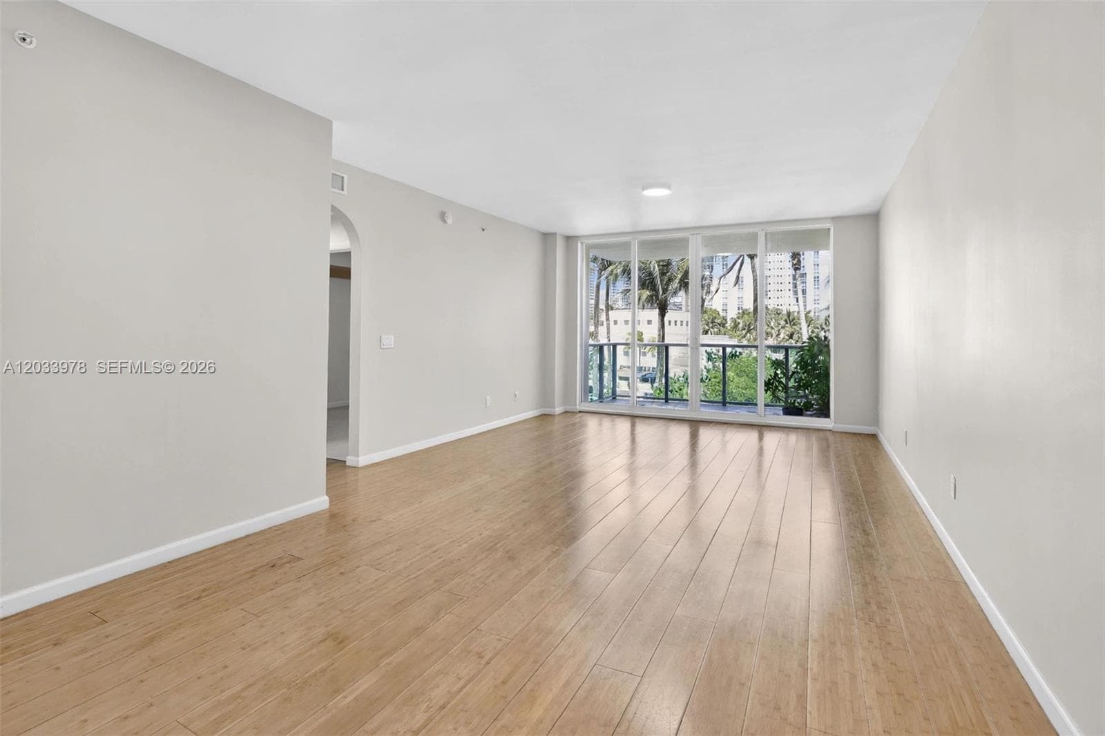 3340 NE 190th St # 402, Aventura, FL 33180 photo 2