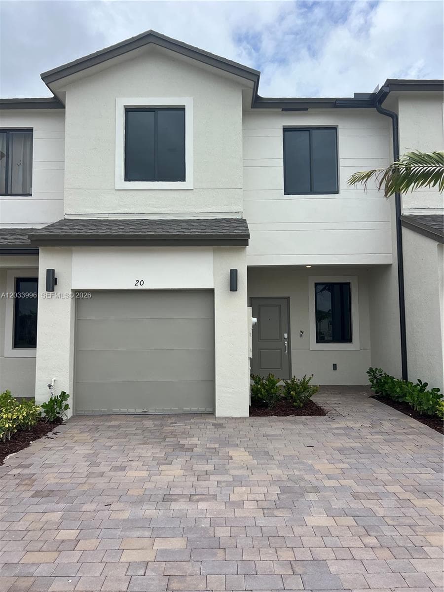 20 NW 15th Ct, Florida City, FL 33034 photo 2