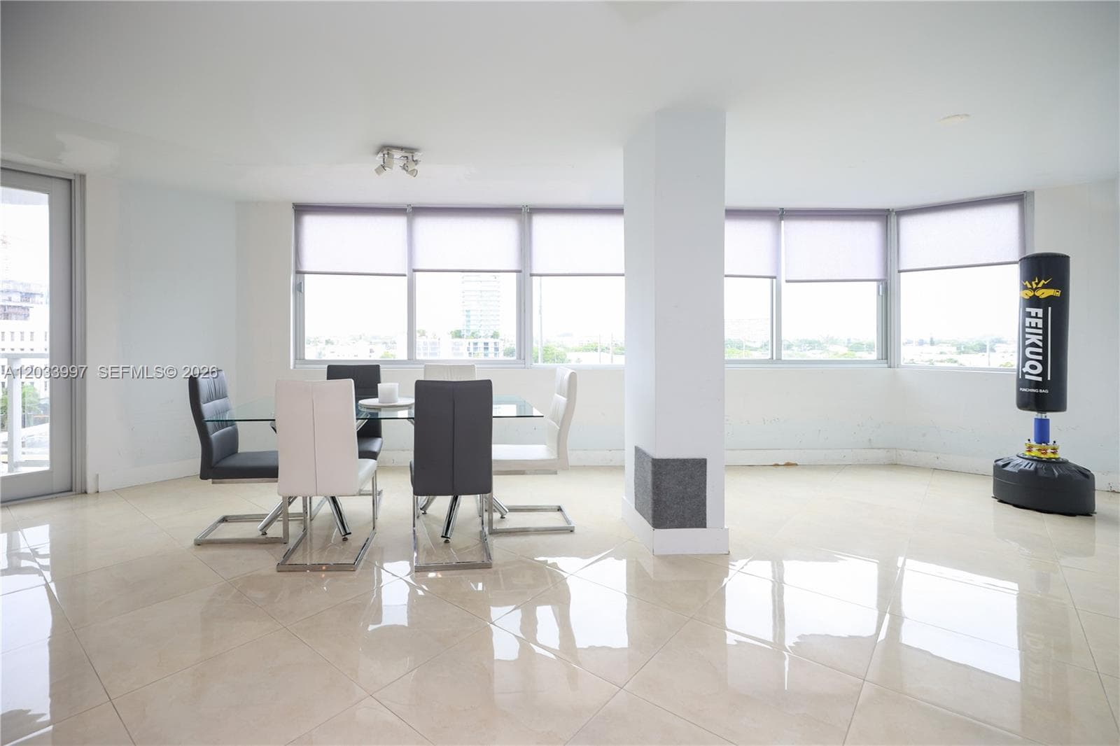 7135 Collins Ave # 735, Miami Beach, FL 33141 photo 4