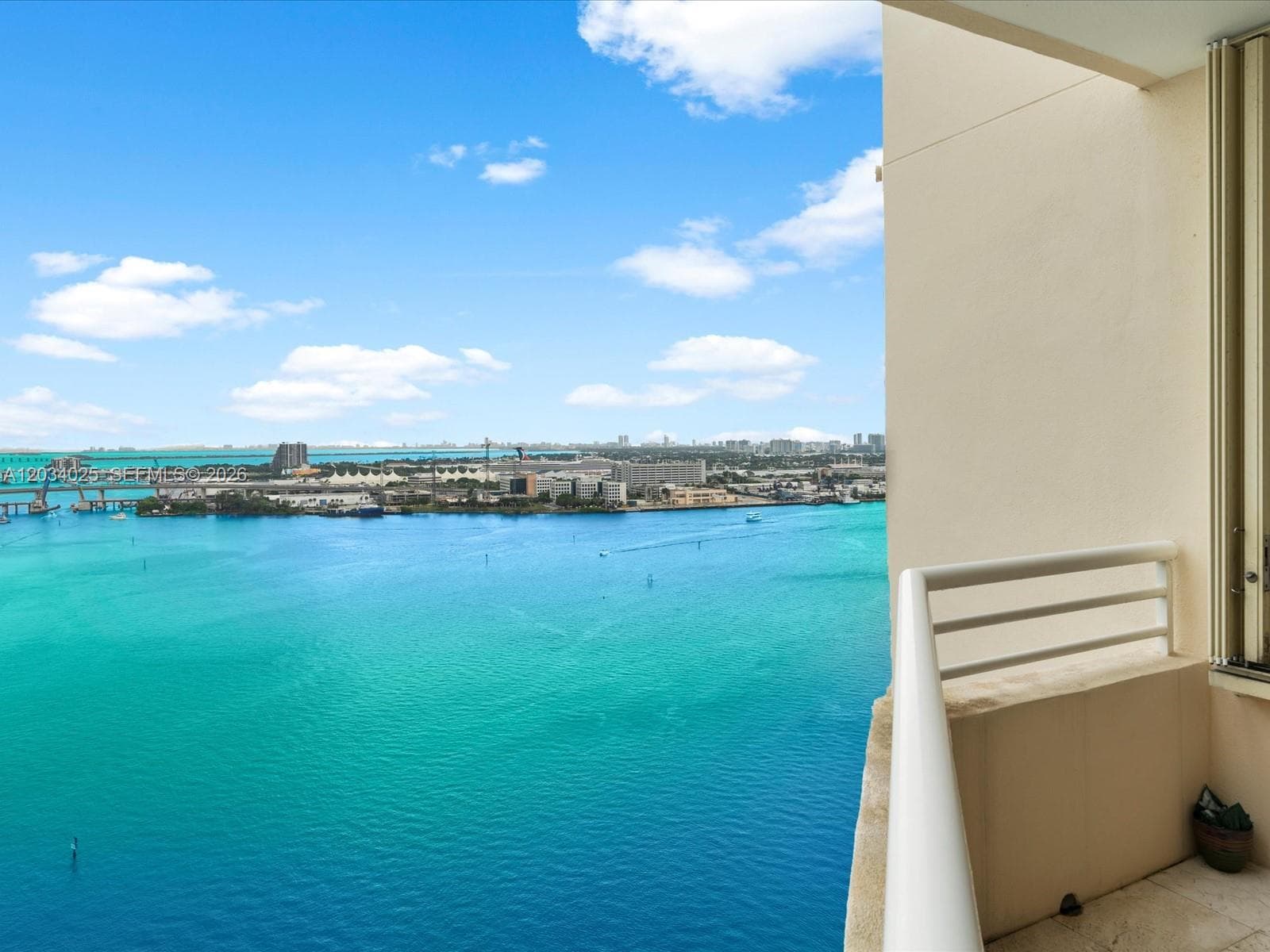 888 Brickell Key Dr # 2510, Miami, FL 33131 photo 4