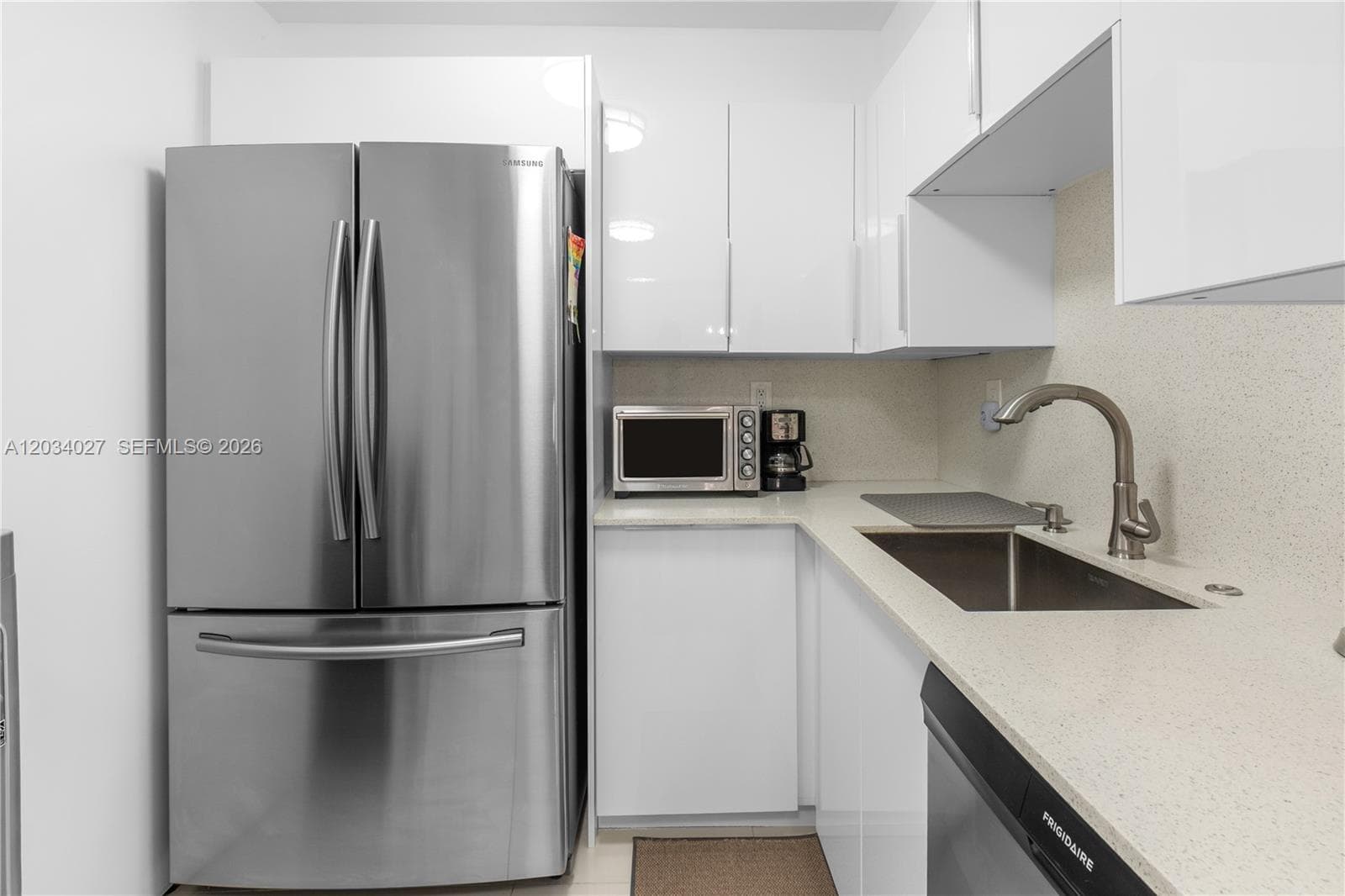 1849 S Ocean Dr # 212, Hallandale Beach, FL 33009 photo 2