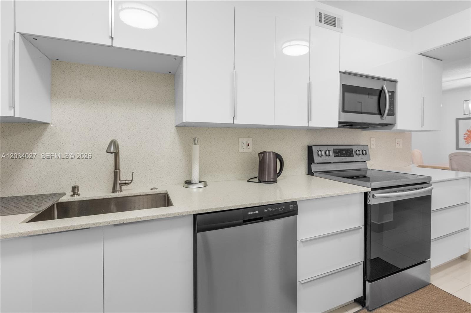 1849 S Ocean Dr # 212, Hallandale Beach, FL 33009 photo 3