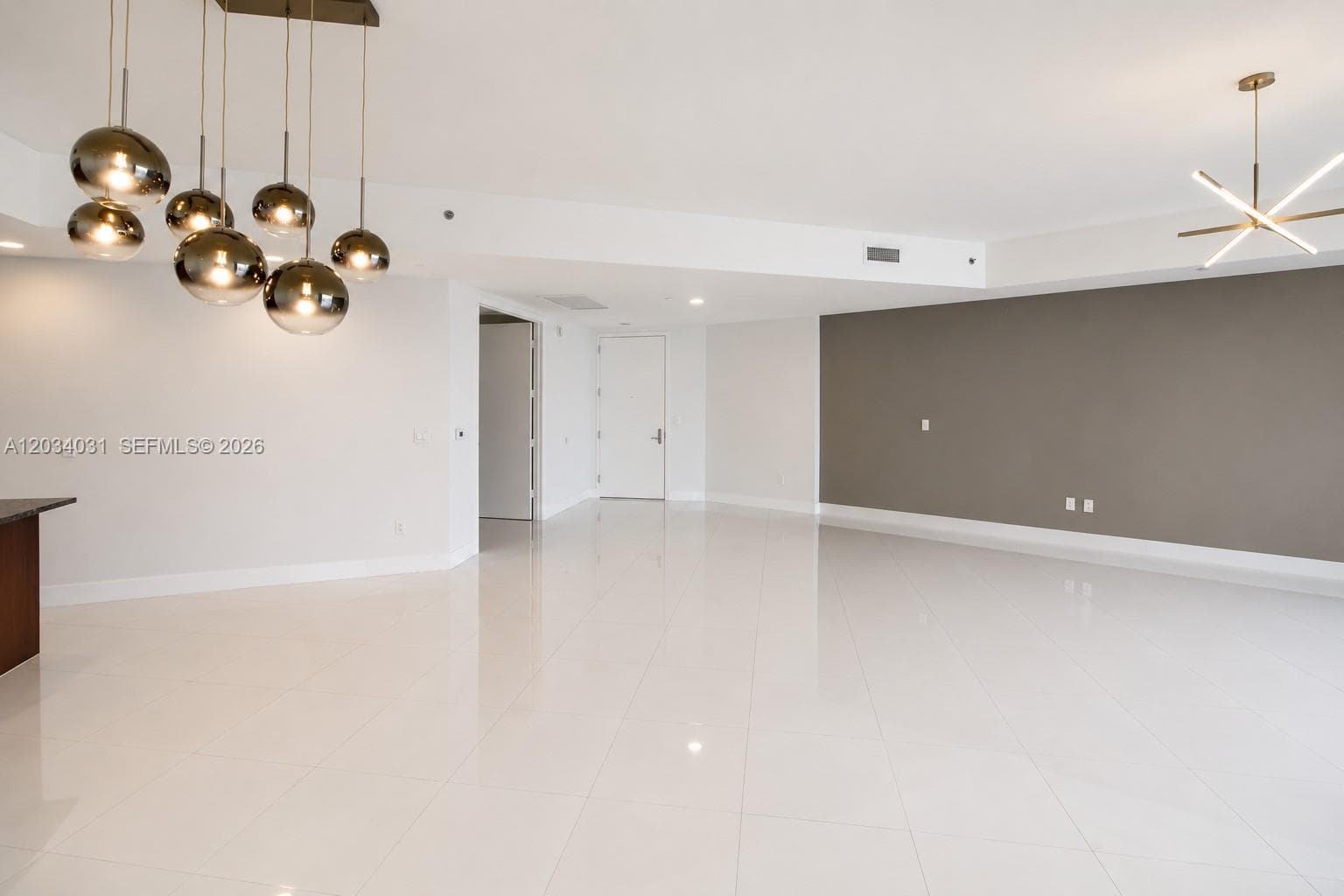 15901 Collins Ave # 403, Sunny Isles Beach, FL 33160 photo 3