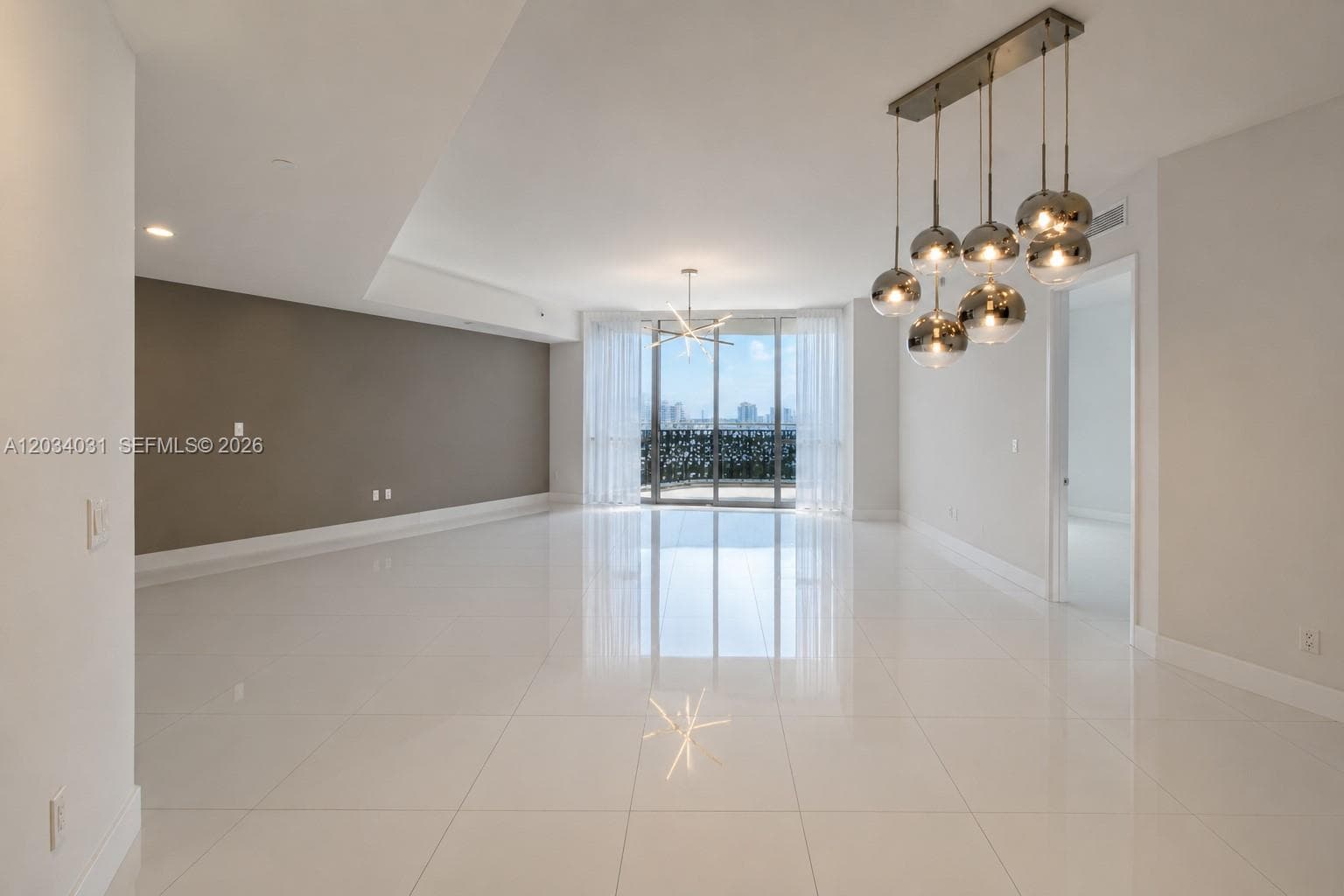 15901 Collins Ave # 403, Sunny Isles Beach, FL 33160 photo 4