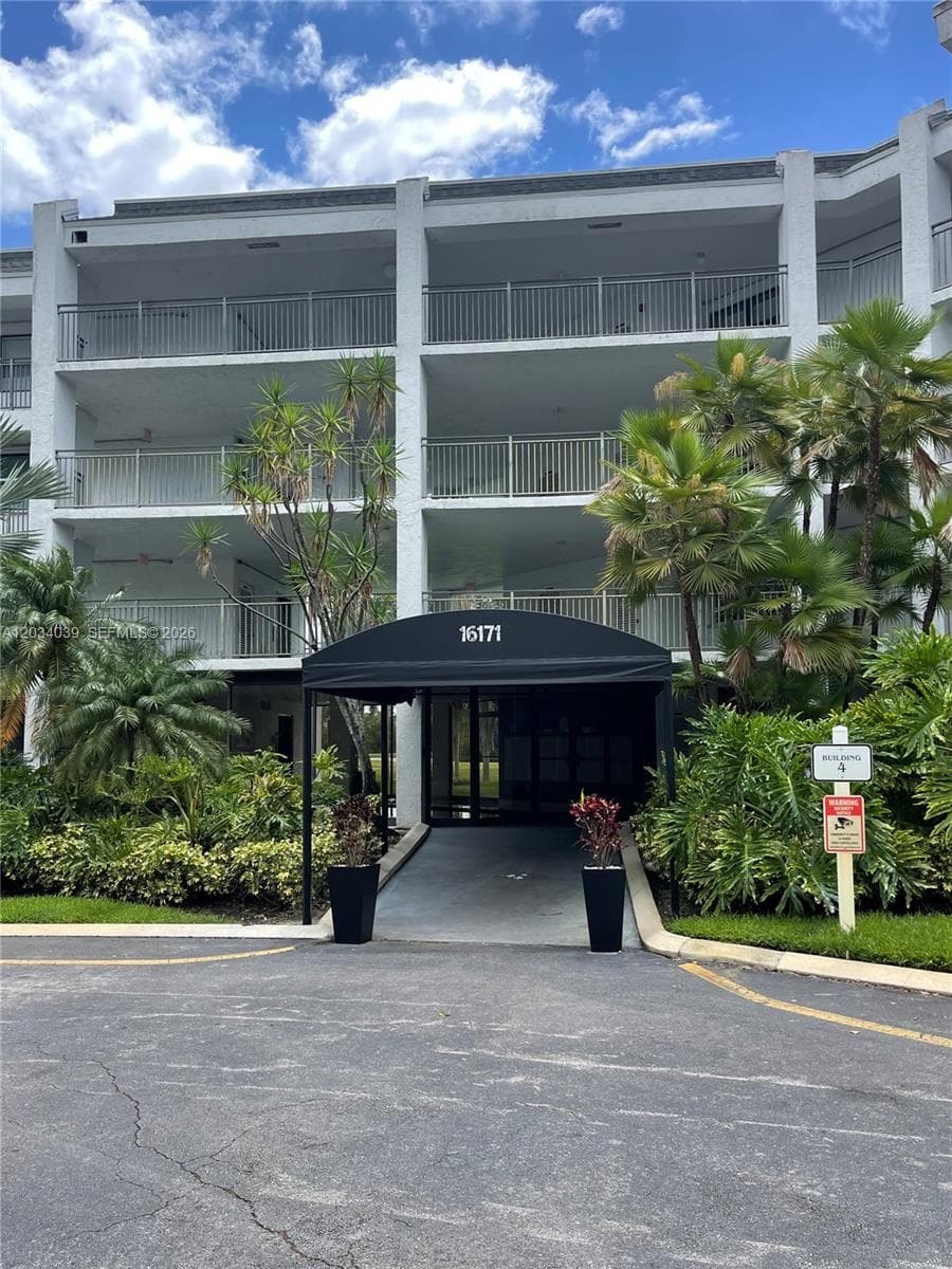 16171 Blatt Blvd # 212, Weston, FL 33326 photo 2