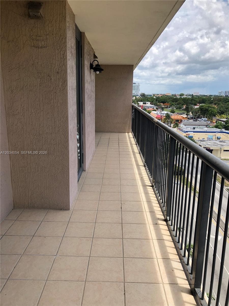 1690 SW 27th Ave # 803, Miami, FL 33145 photo 2