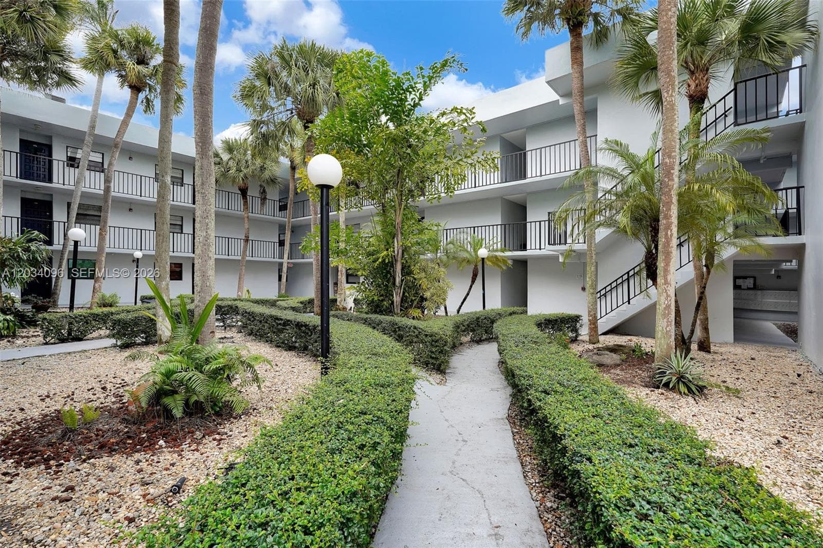 10825 SW 112th Ave # 216, Miami, FL 33176 photo 3