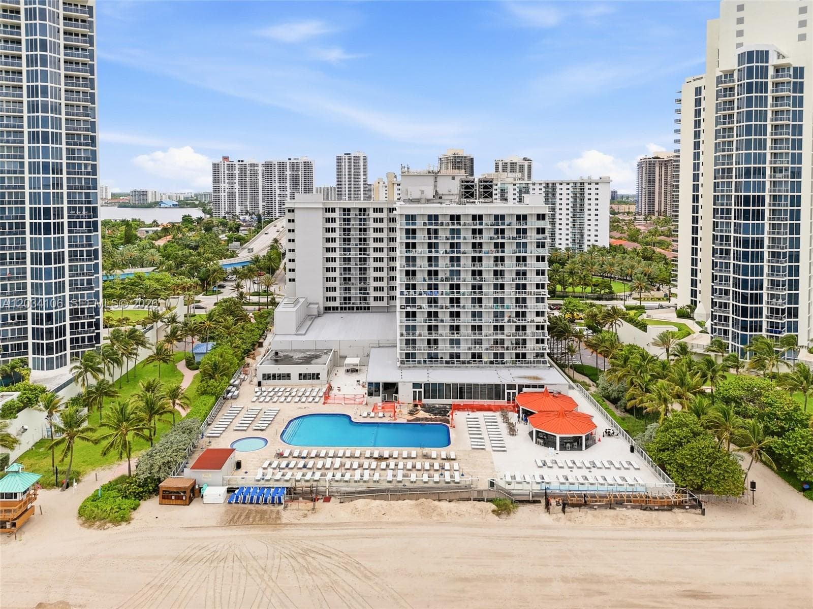 19201 Collins Ave # 341, Sunny Isles Beach, FL 33160 photo 2