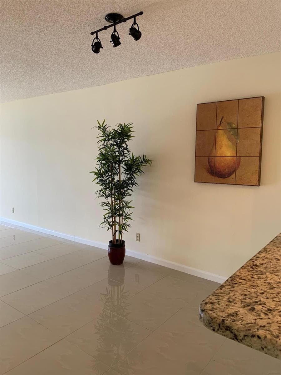 3212 Strawflower Way # 204, Lake Worth, FL 33467 photo 2