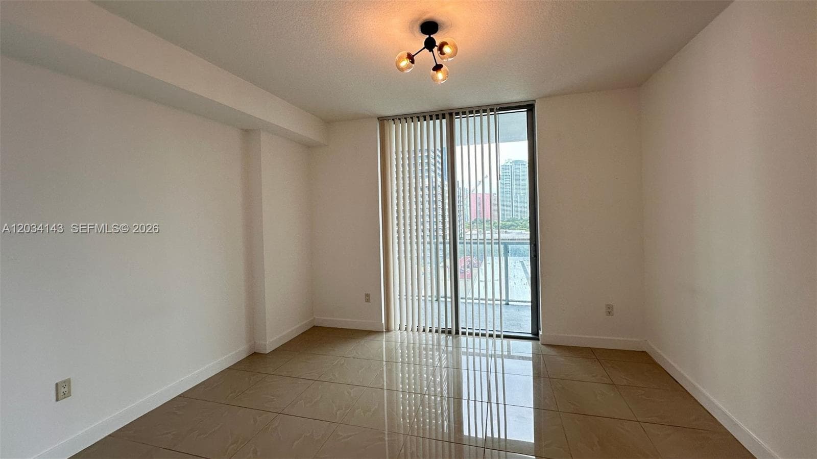 79 SW 12th St # 1102-S, Miami, FL 33130 photo 3