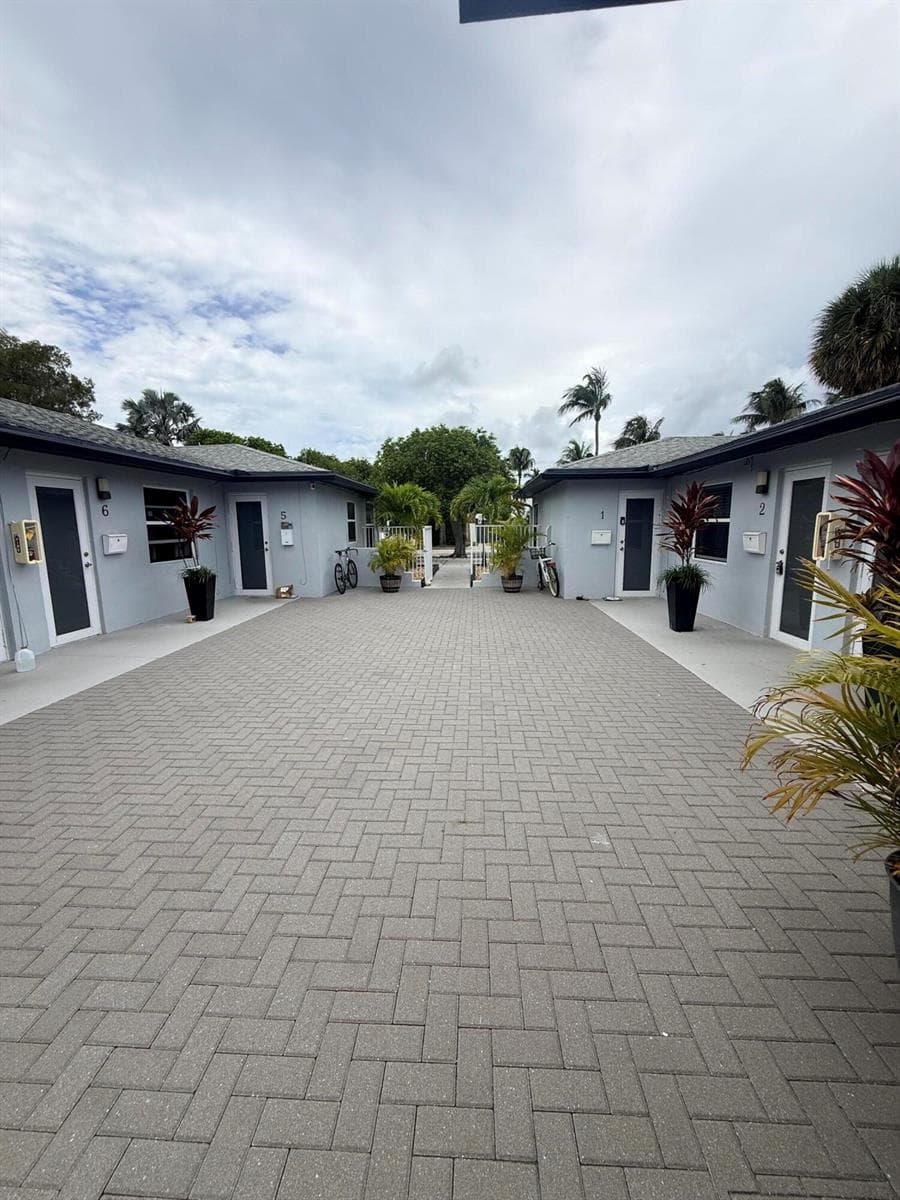 220 Walton Boulevard # Unit 2, West Palm Beach, FL 33405 photo 3