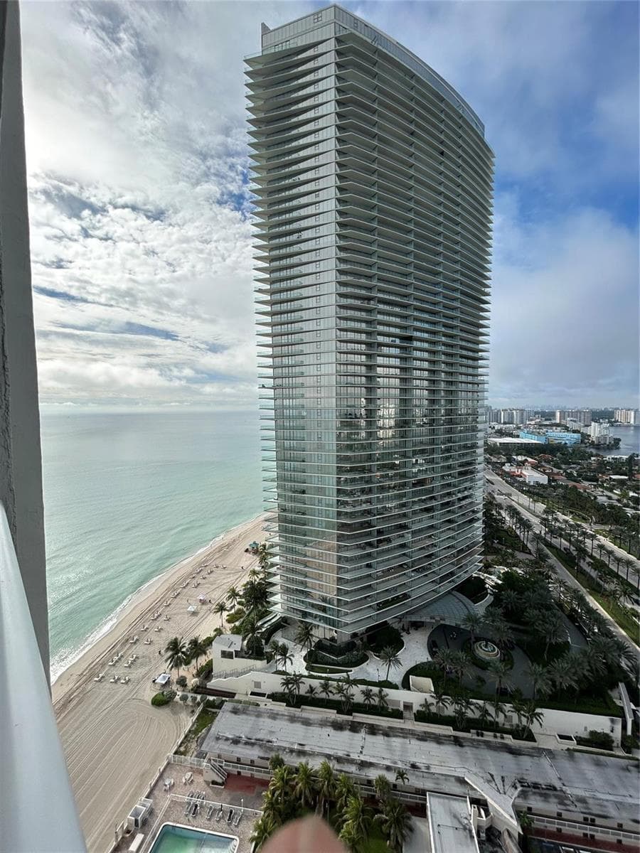 19111 Collins Avenue # 2807, Sunny Isles Beach, FL 33160 photo 2
