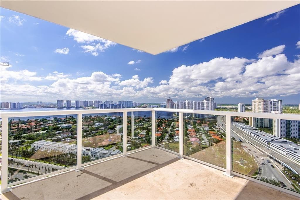 19111 Collins Avenue # 2807, Sunny Isles Beach, FL 33160 photo 5