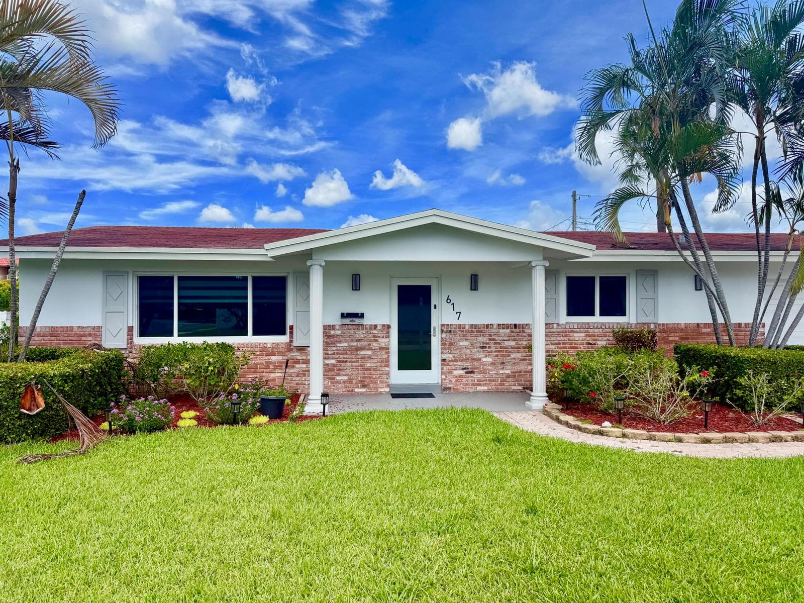 617 SE 8th Avenue, Deerfield Beach, FL 33441 photo 2