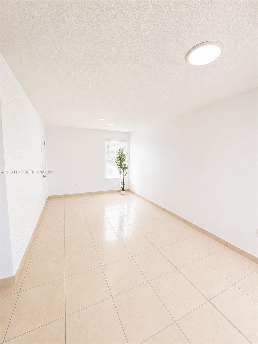 6850 W 14th Ct # A28, Hialeah, FL 33014 photo 4