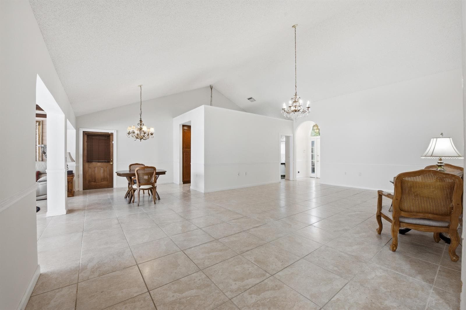 2319 Saratoga Bay Drive, West Palm Beach, FL 33409 photo 5