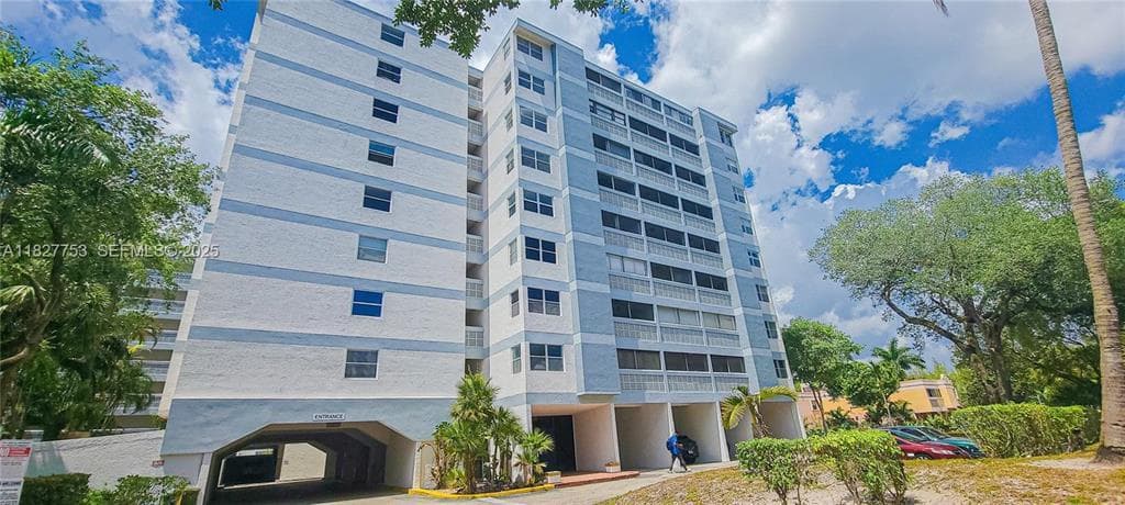 3301 Spanish Moss Terrace # 219, Lauderhill, FL 33319 photo 2