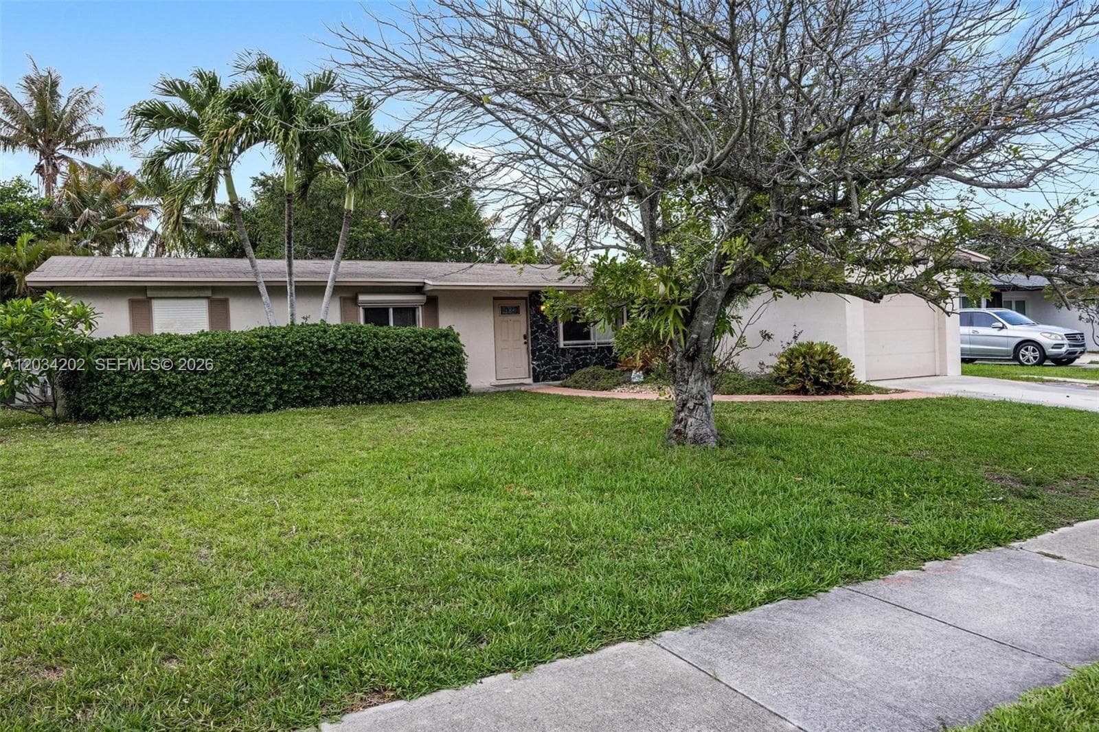 8771 SW 200th Ter, Cutler Bay, FL 33189 photo 2