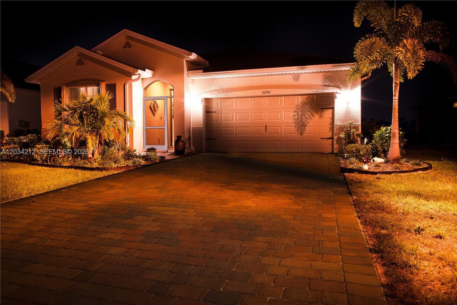3290 Baravaldo Cir, Cape Coral, FL 33909 photo 2