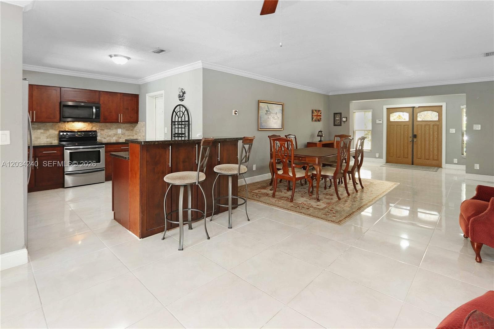 1324 Washington St, Hollywood, FL 33019 photo 2