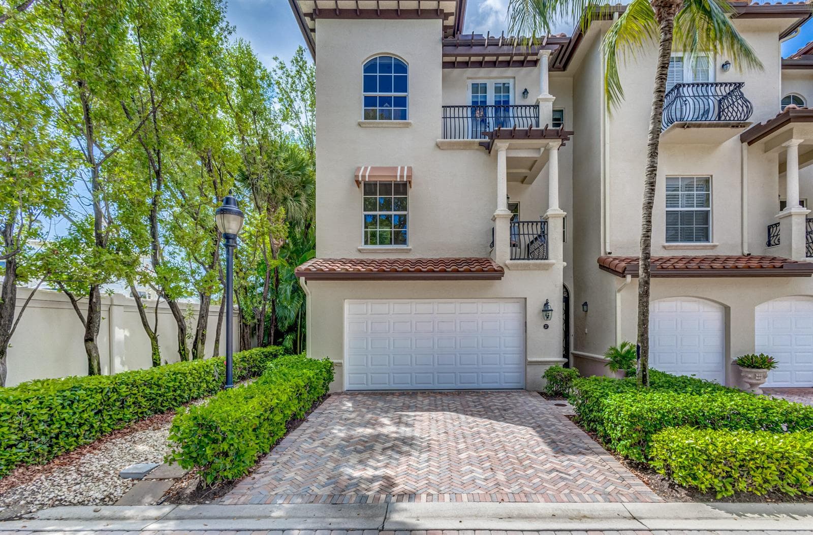 27 Marina Gardens Drive, Palm Beach Gardens, FL 33410 photo 5