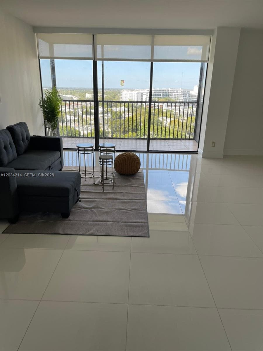 20335 W Country Club Dr # 1701, Aventura, FL 33180 photo 4