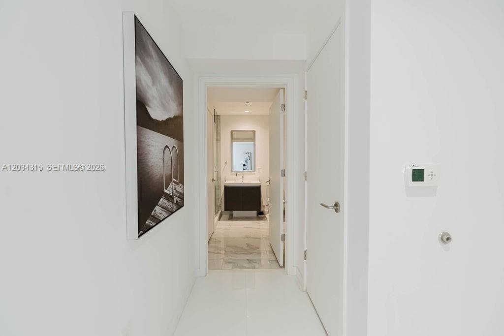 851 NE 1st Ave # 2403, Miami, FL 33132 photo 4